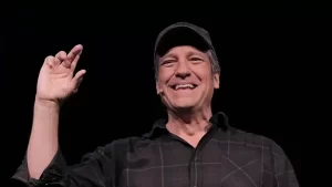 Event photo of Mike Rowe.